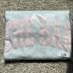 THE BAR BLUSH OVERSIZED CREWNECK